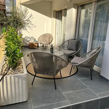 Sunset Huus Apartman *