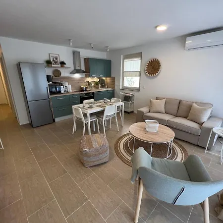 Sunset Huus Apartman Starigrad-Paklenica