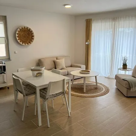 Apartman Sunset Huus